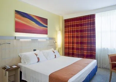 Langhe Кераско