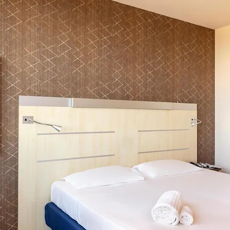 Langhe Отель Кераско