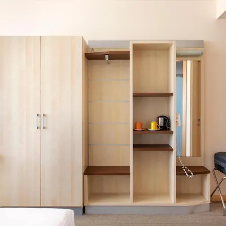 Langhe Отель Кераско